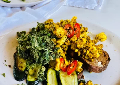 RECIPE | GOLDEN SCRAMBLED TOFU